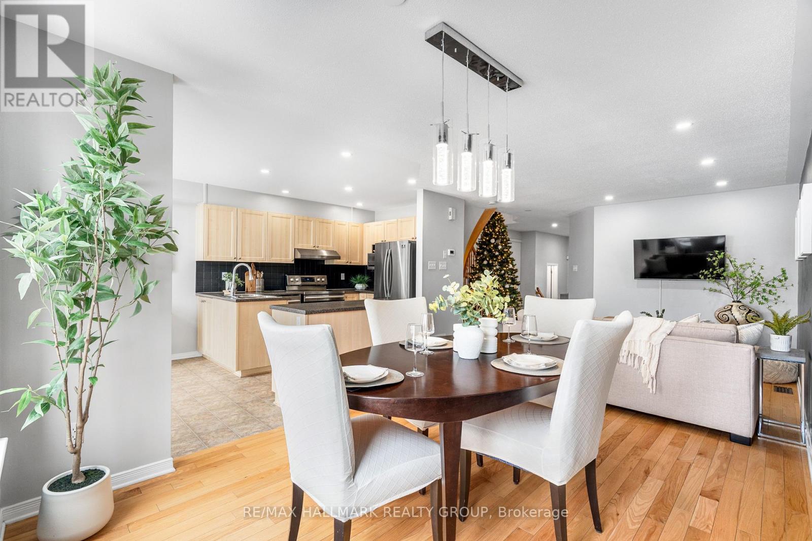 2025 Boisfranc Circle, Ottawa, Ontario  K4A 4Z6 - Photo 7 - X12605290