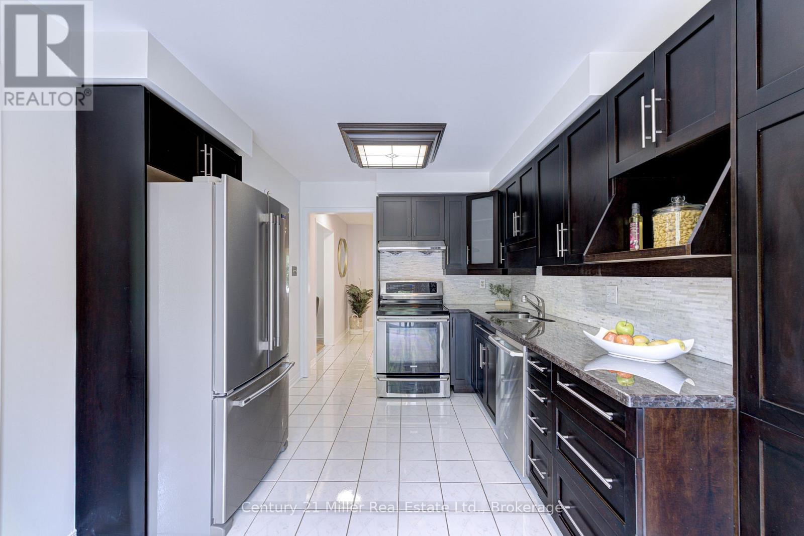 474 Marlatt Drive, Oakville, Ontario  L6H 5X4 - Photo 12 - W12605302