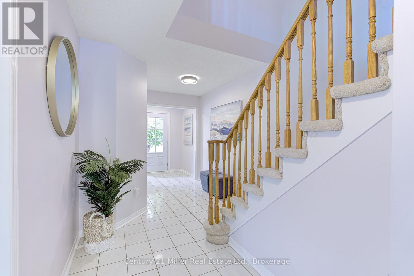 474 Marlatt Drive, Oakville, Ontario  L6H 5X4 - Photo 3 - W12605302