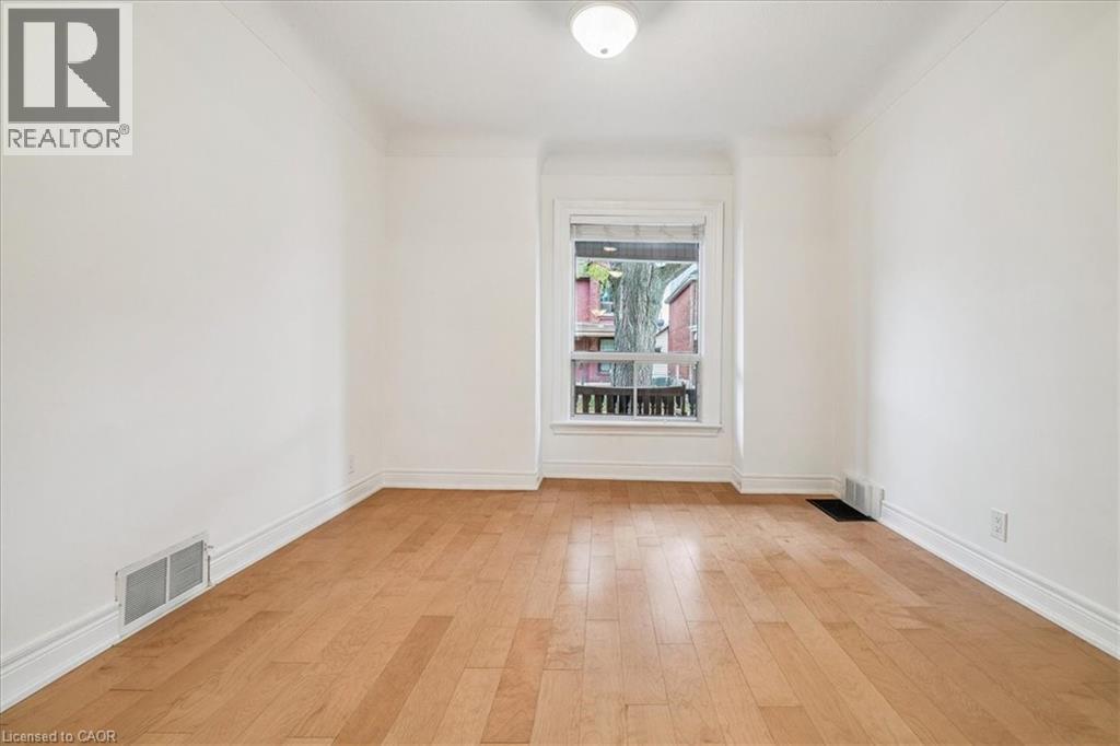 29 Case Street, Hamilton, Ontario  L8L 3G6 - Photo 6 - 40780437