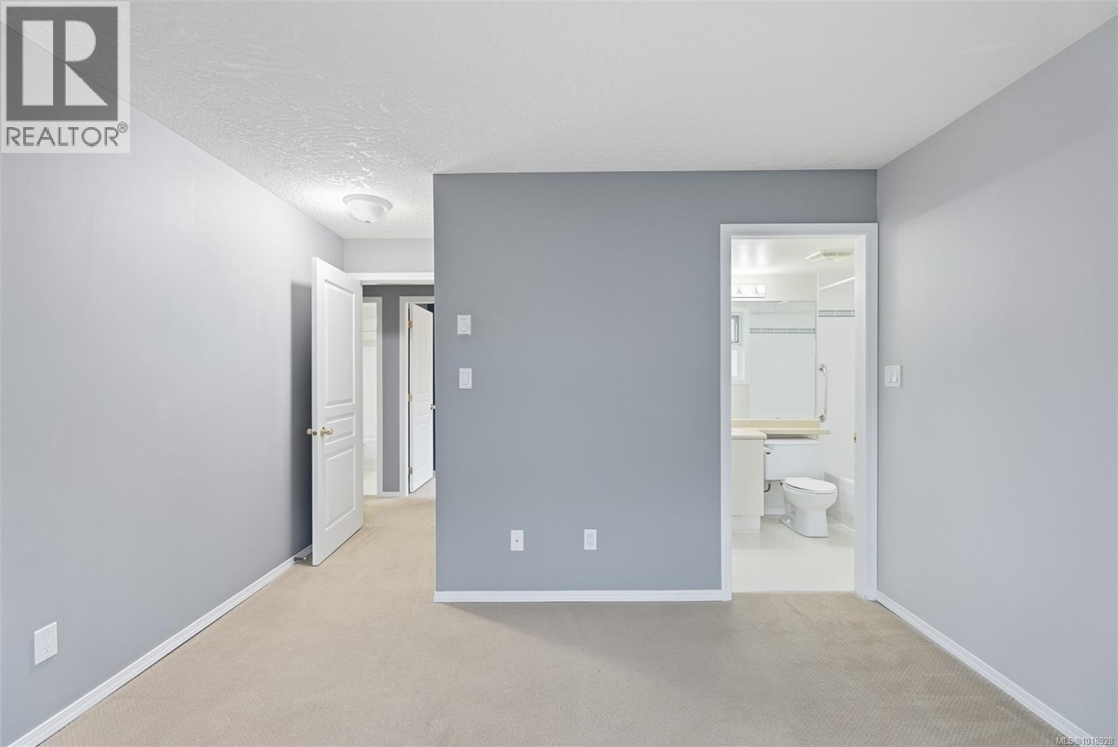 306 894 Vernon Ave, Saanich, British Columbia V8X 2W6 - Photo 14 - 1018928