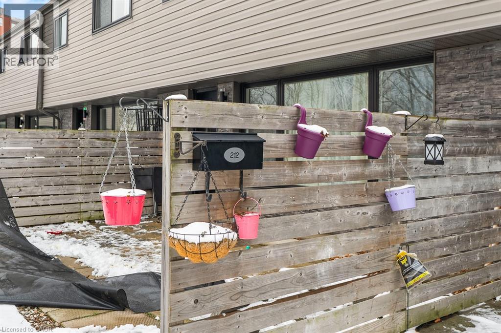 250 Montmorency Drive Unit# 212, Hamilton, Ontario  L8K 5H1 - Photo 2 - 40792429