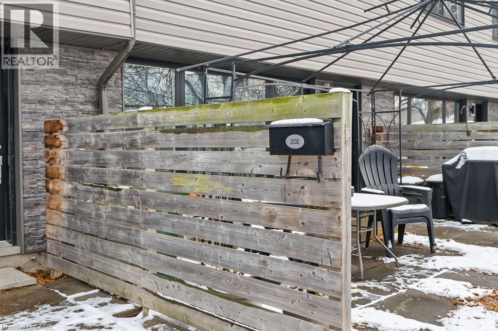 250 Montmorency Drive Unit# 202, Hamilton, Ontario  L8K 5H1 - Photo 2 - 40792416