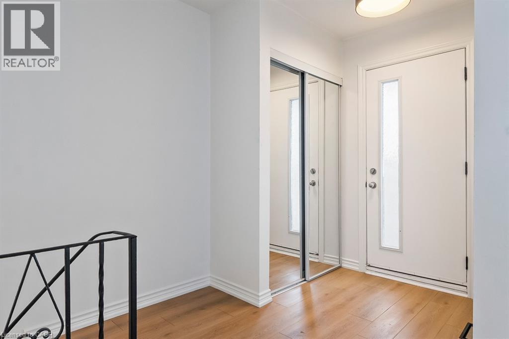 250 Montmorency Drive Unit# 202, Hamilton, Ontario  L8K 5H1 - Photo 3 - 40792416