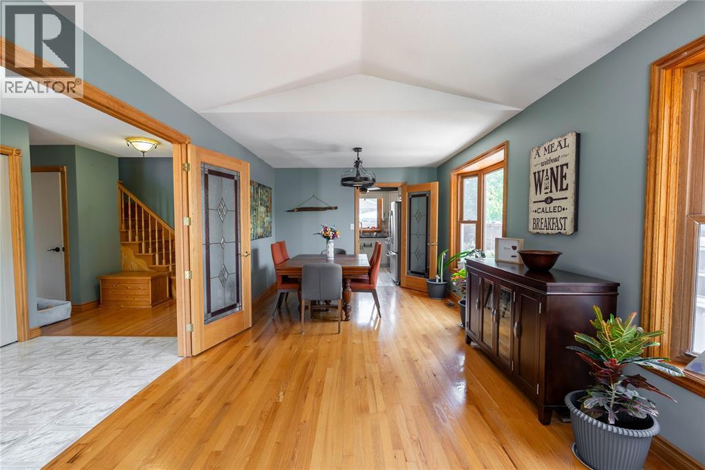 601 Lakeshore Road, Sarnia, Ontario  N7V 2S8 - Photo 4 - 25028948