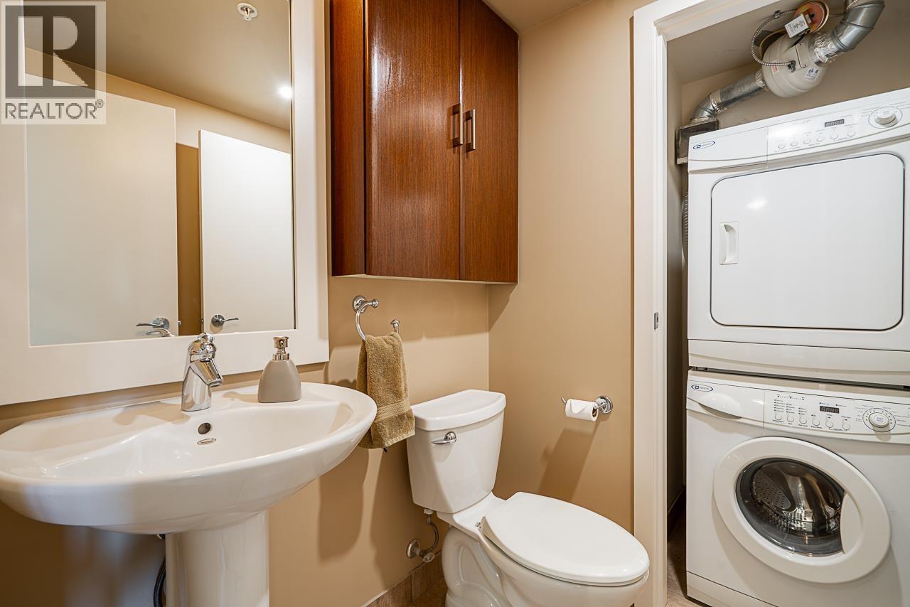 Ph3 683 W Victoria Park, North Vancouver, British Columbia  V7M 0A2 - Photo 16 - R3044931