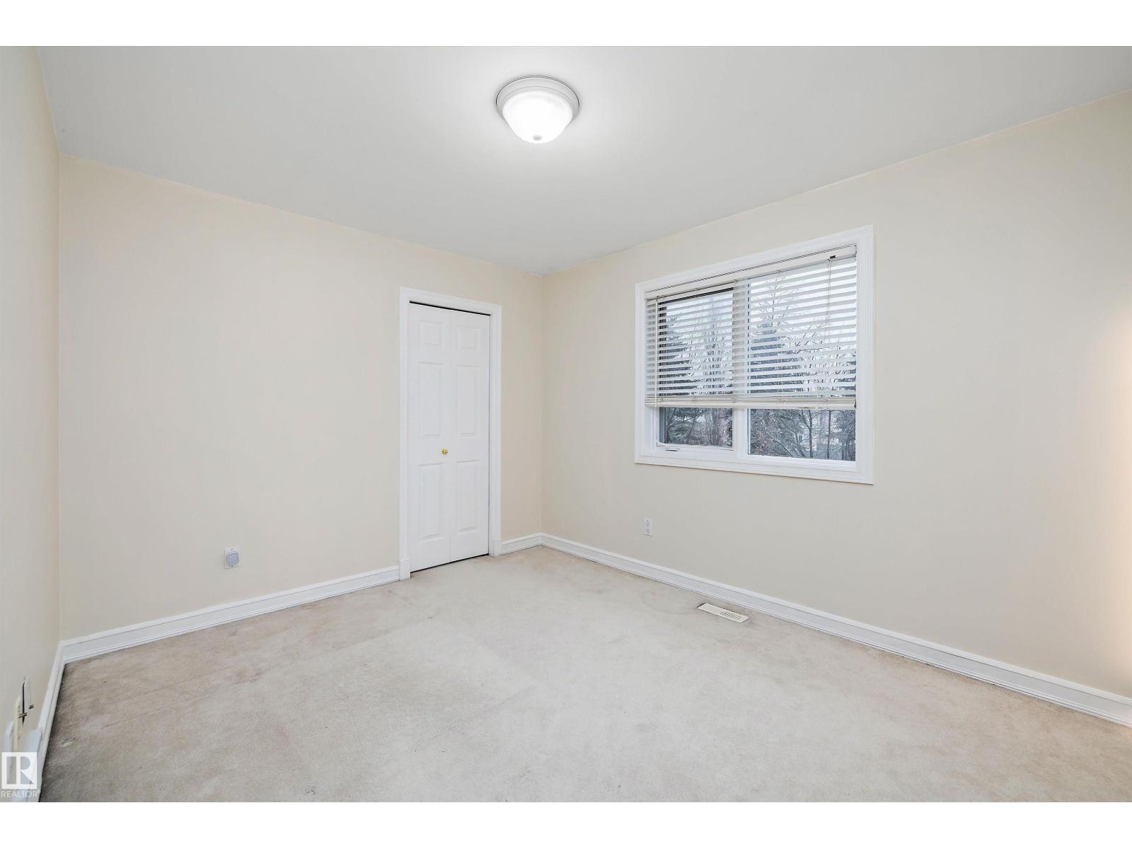 318 Darlington Cr Nw, Edmonton, Alberta  T6M 2R9 - Photo 32 - E4467524