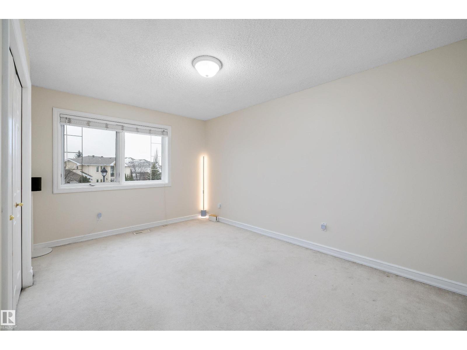 318 Darlington Cr Nw, Edmonton, Alberta  T6M 2R9 - Photo 35 - E4467524