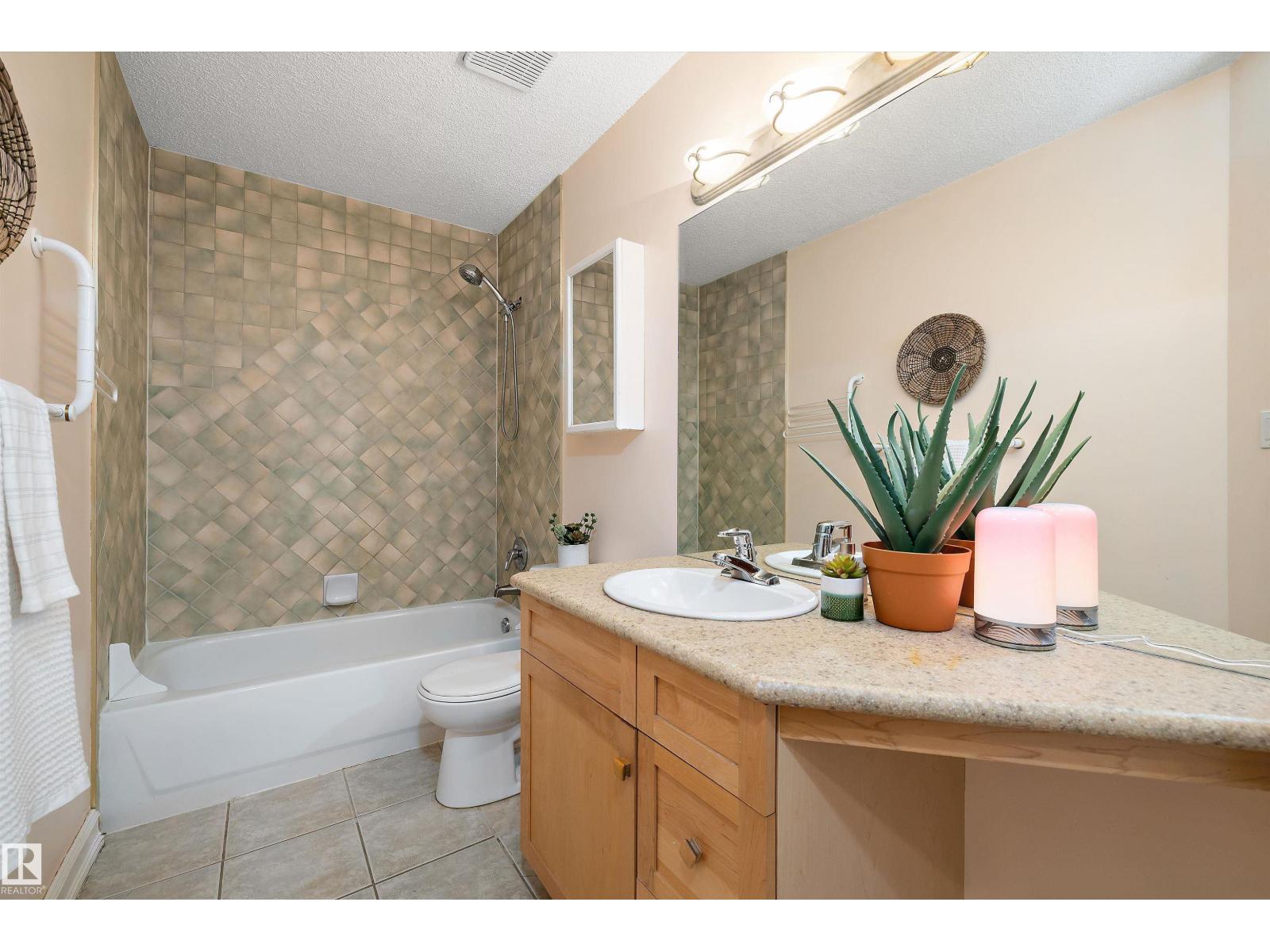 318 Darlington Cr Nw, Edmonton, Alberta  T6M 2R9 - Photo 38 - E4467524