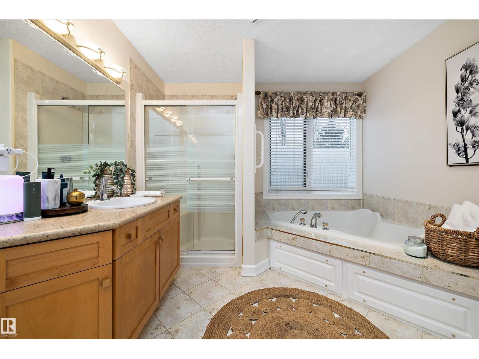 318 Darlington Cr Nw, Edmonton, Alberta  T6M 2R9 - Photo 43 - E4467524