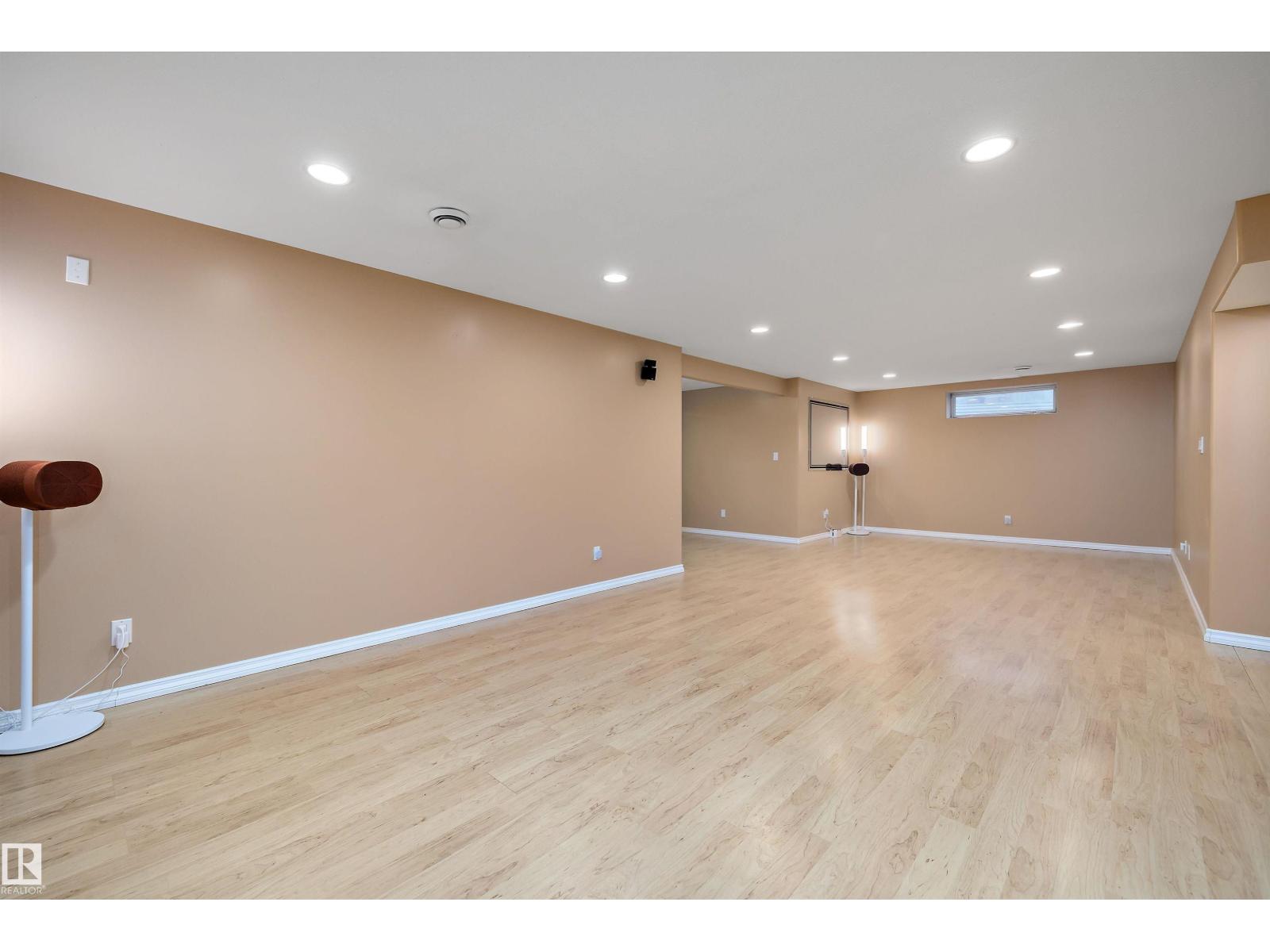 318 Darlington Cr Nw, Edmonton, Alberta  T6M 2R9 - Photo 53 - E4467524