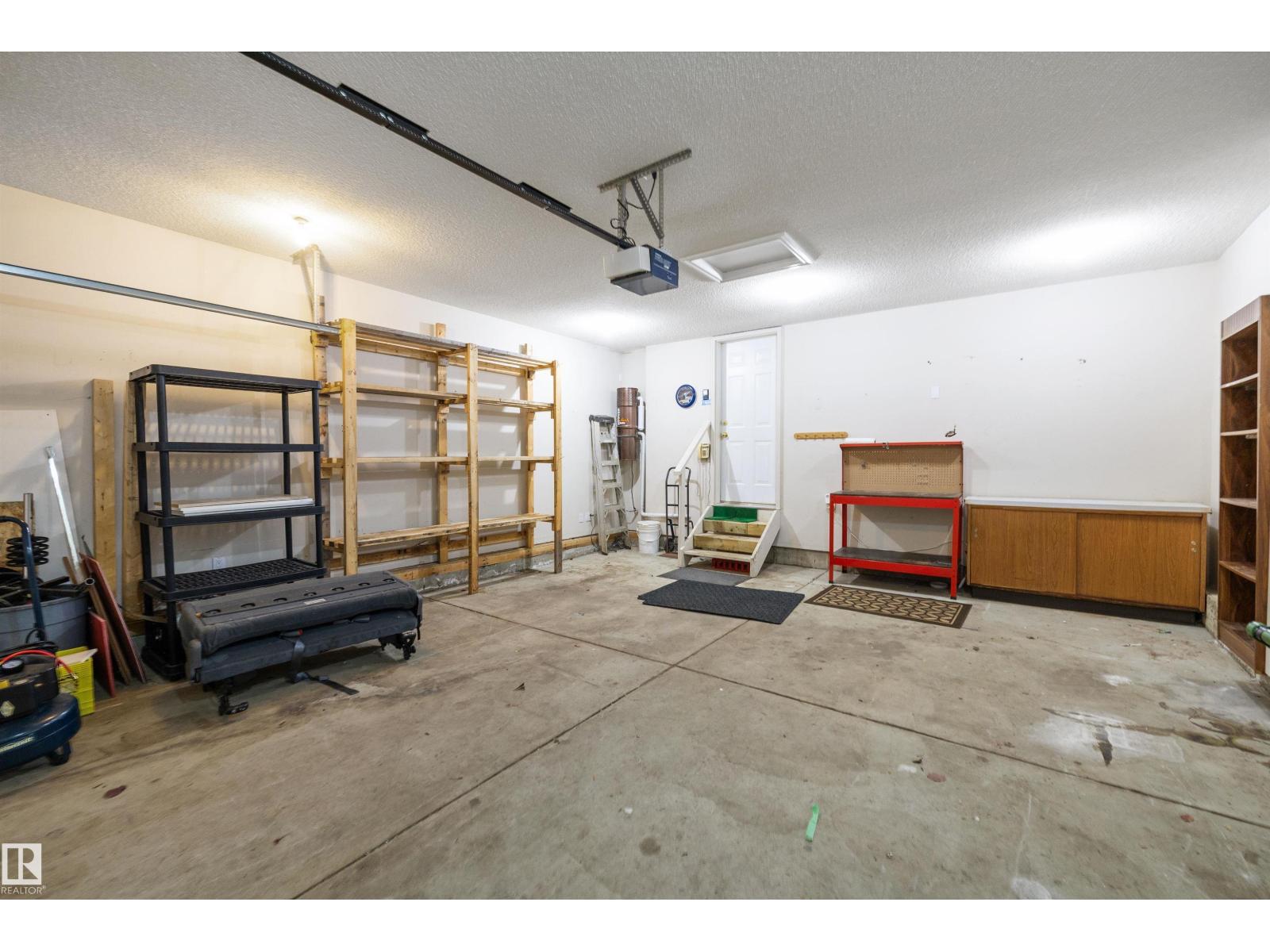 318 Darlington Cr Nw, Edmonton, Alberta  T6M 2R9 - Photo 63 - E4467524