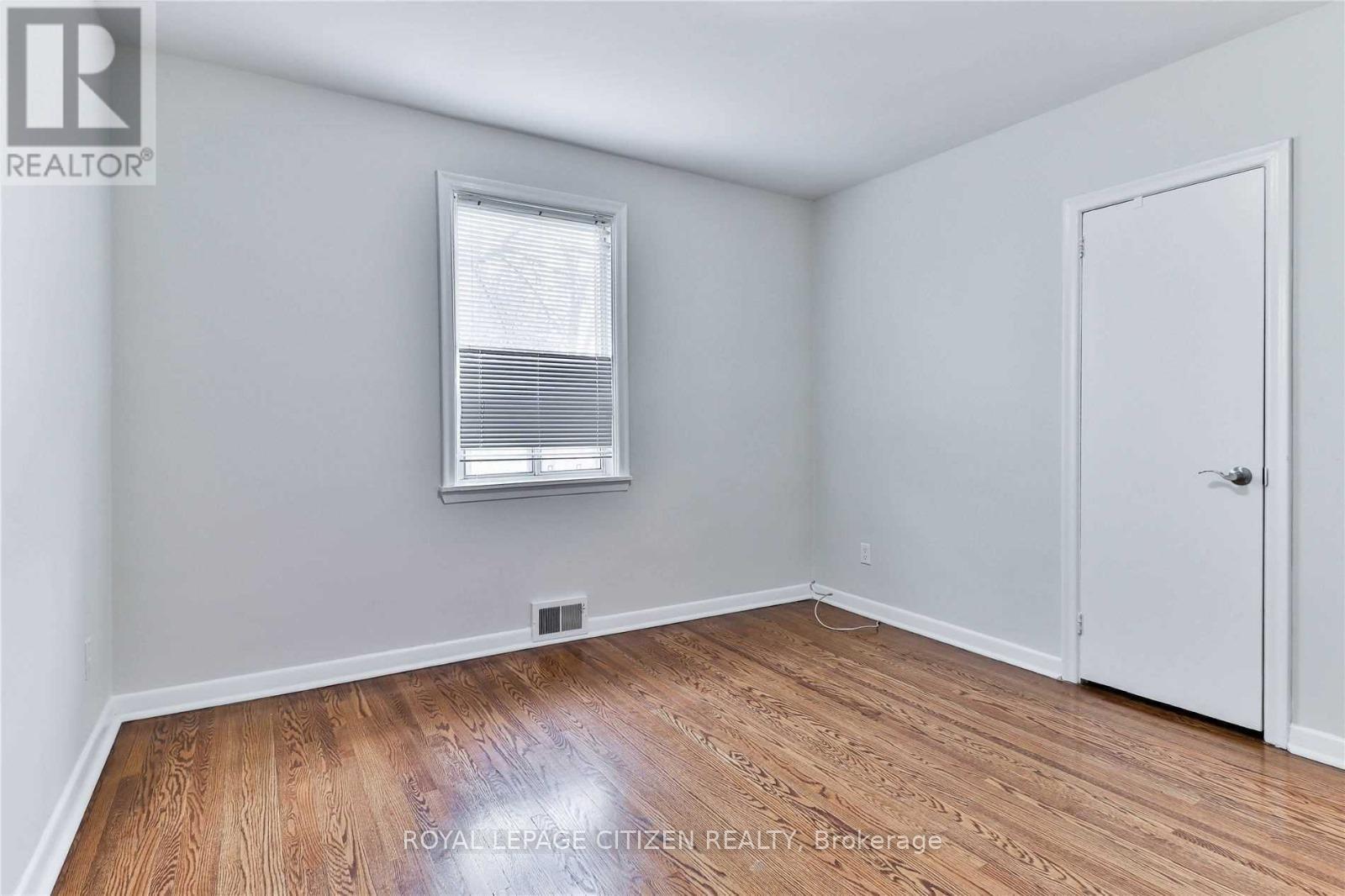 Main - 73 Alexis Boulevard, Toronto, Ontario M3H 2P6 - Photo 9 - C12605282