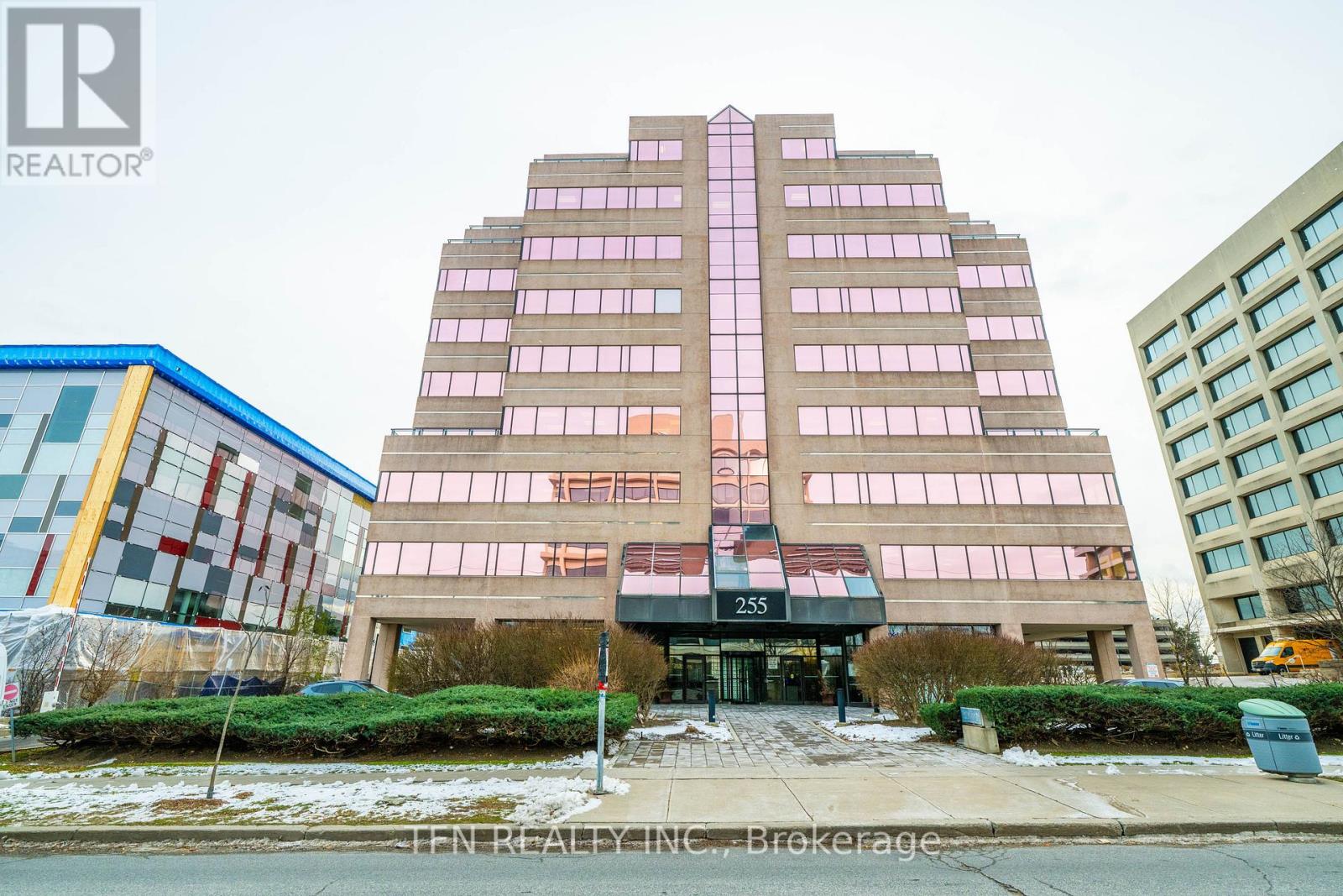 609 - 255 Duncan Mill Road, Toronto, Ontario M3B 3H9 - Photo 1 - C12605336