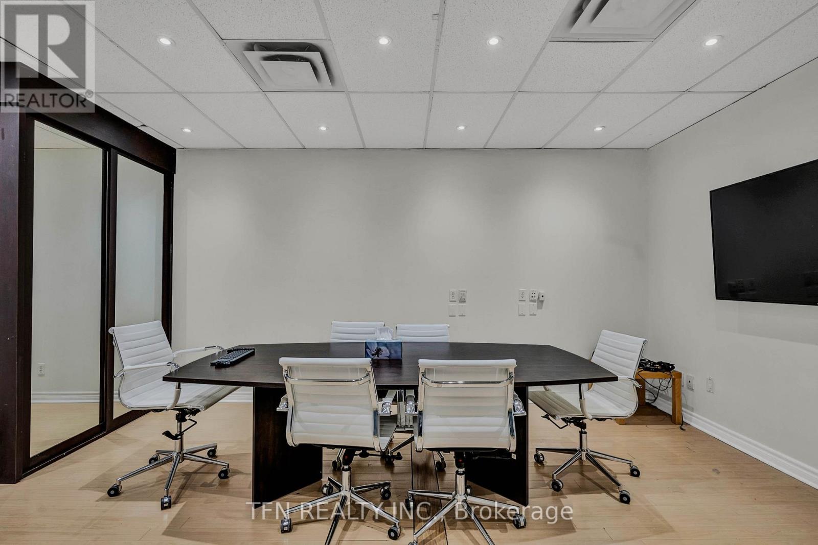 609 - 255 Duncan Mill Road, Toronto, Ontario M3B 3H9 - Photo 16 - C12605336