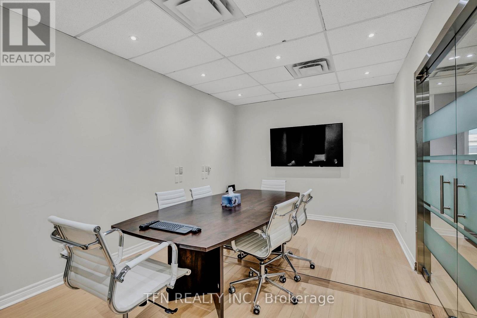609 - 255 Duncan Mill Road, Toronto, Ontario M3B 3H9 - Photo 17 - C12605336