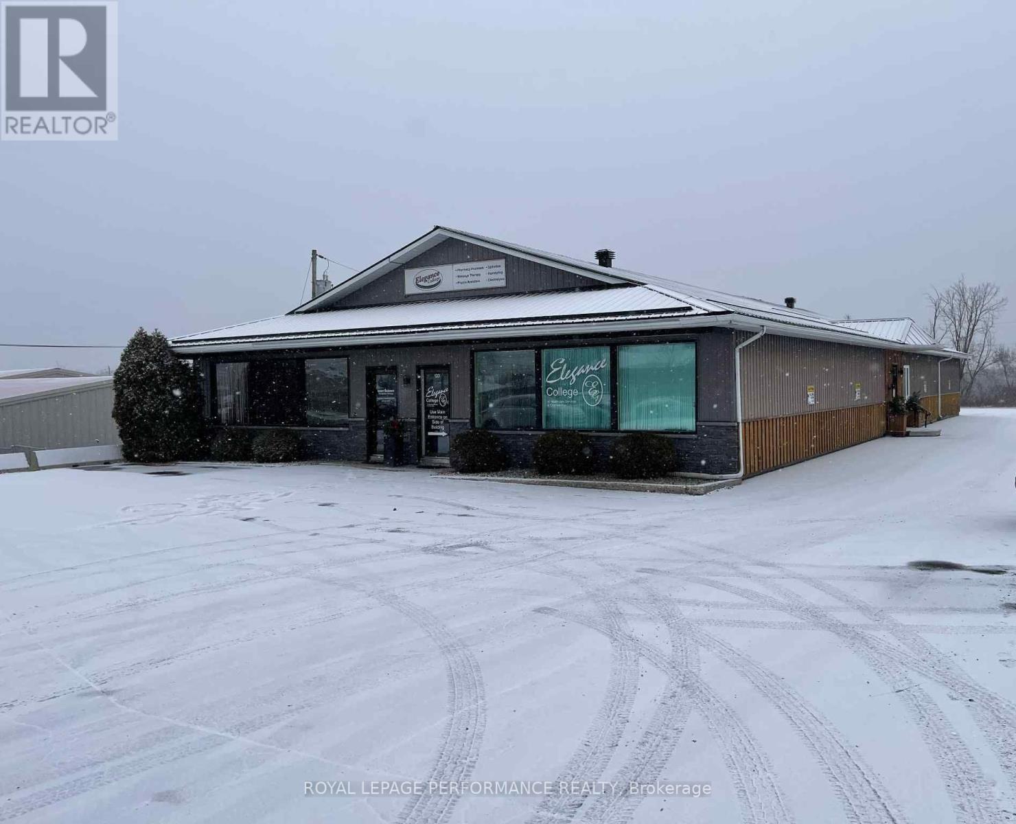 121 - 17357 Cornwall Center Road, South Stormont, Ontario K6K 1K6 - Photo 1 - X12605260