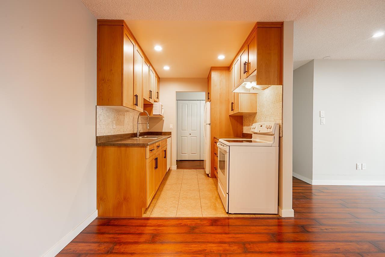 212 13530 Hilton Road, Surrey, British Columbia  V3R 5J4 - Photo 11 - R3066391