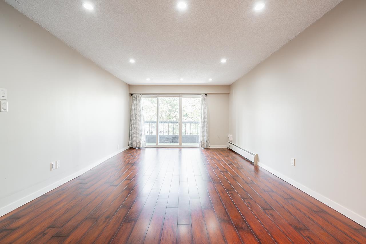 212 13530 Hilton Road, Surrey, British Columbia  V3R 5J4 - Photo 6 - R3066391