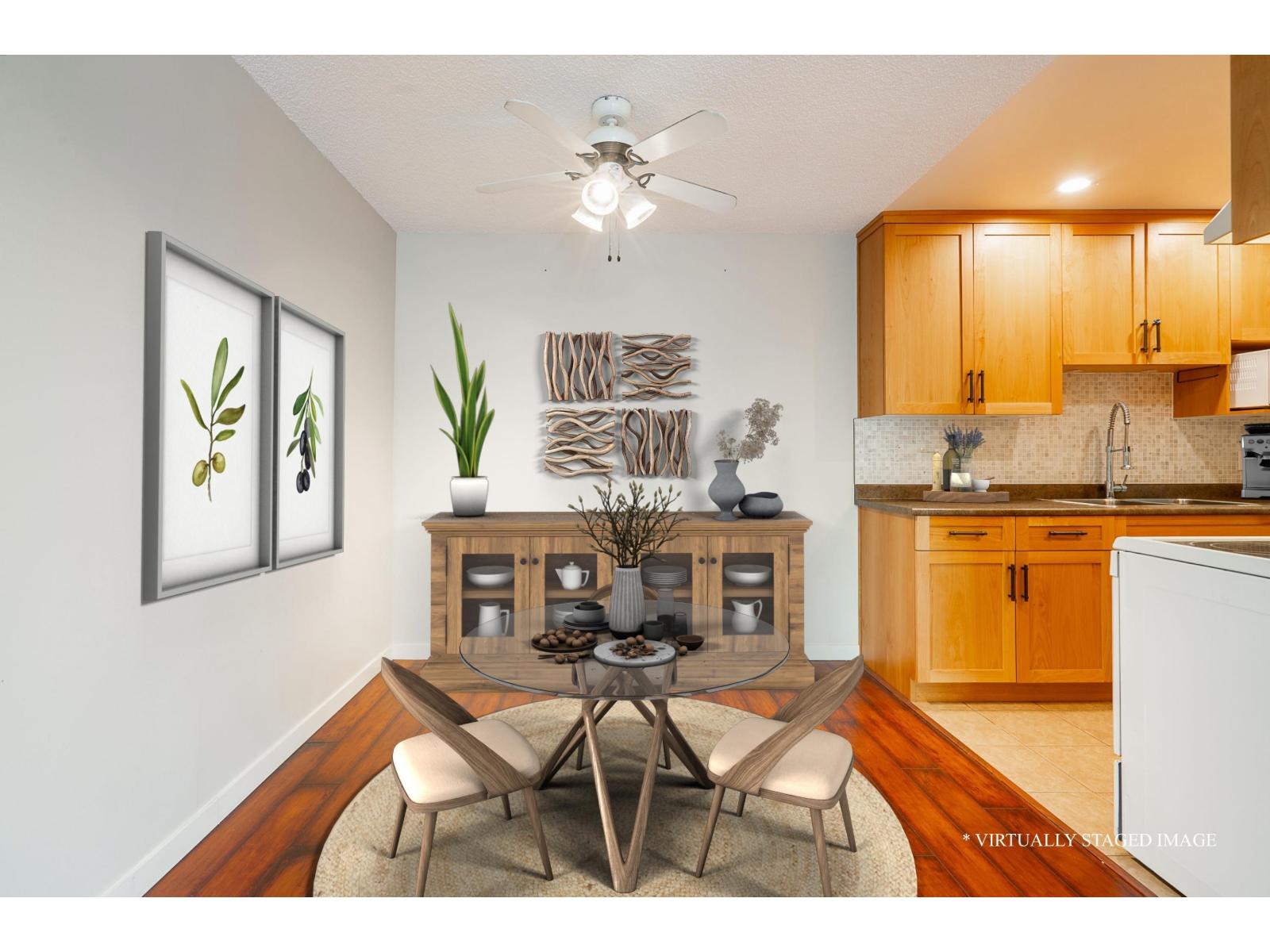 212 13530 Hilton Road, Surrey, British Columbia  V3R 5J4 - Photo 8 - R3066391