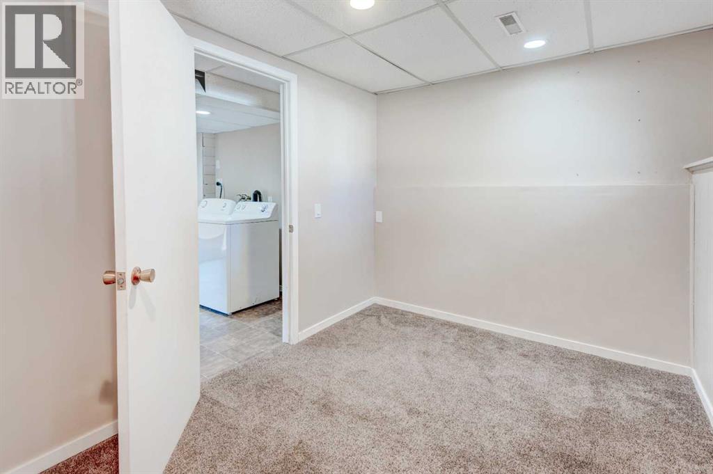 43 Midridge Gardens Se, Calgary, Alberta  T2X 1C4 - Photo 25 - A2269105