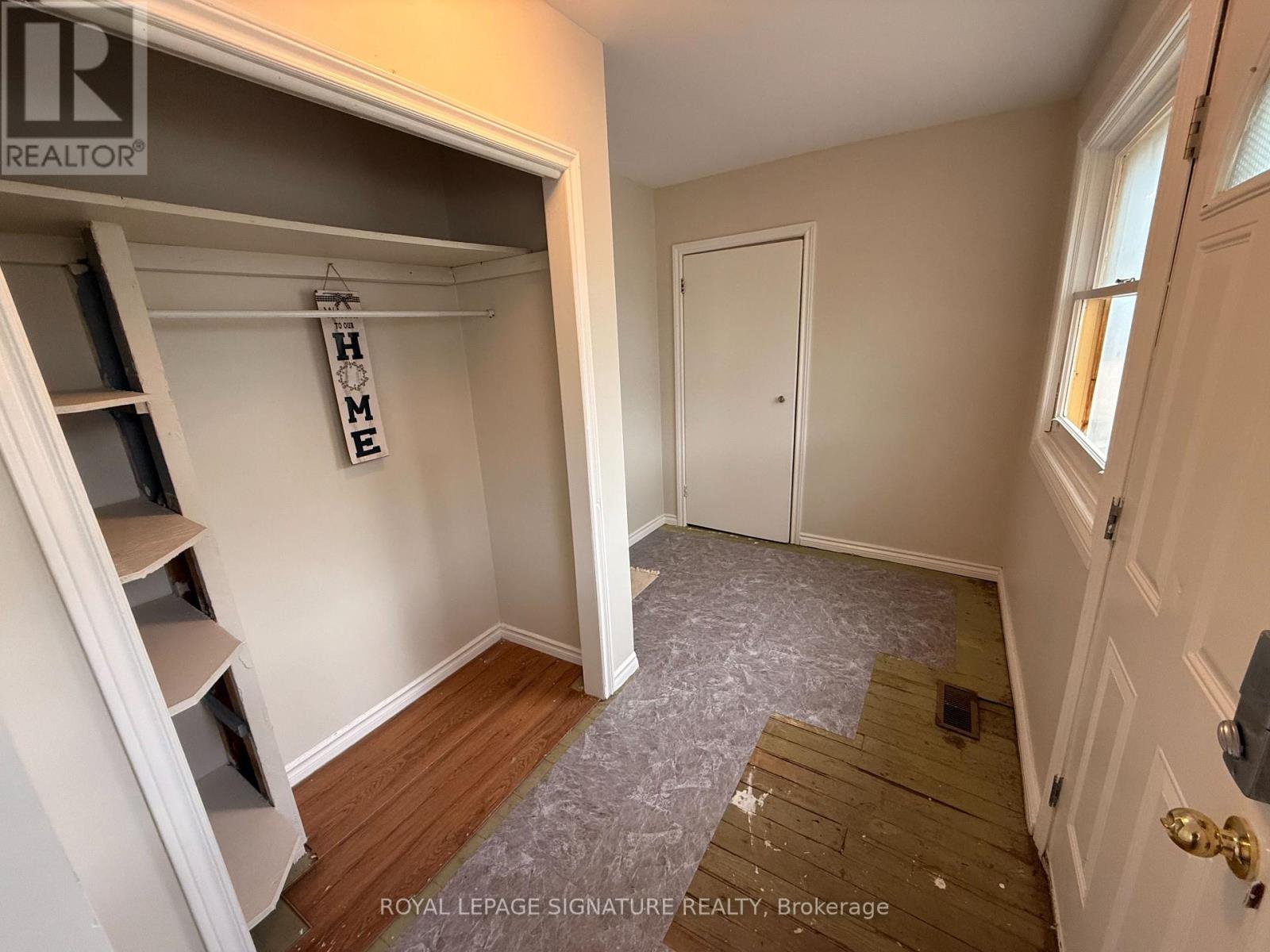 75 Old Mosley Street, Wasaga Beach, Ontario  L9Z 2J5 - Photo 11 - S12605340