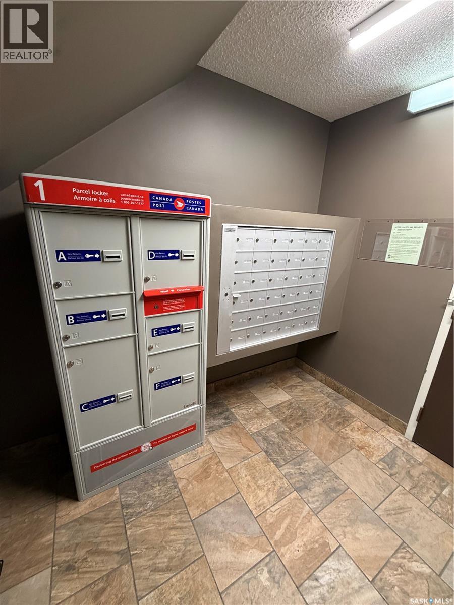 106 403 Tait Court, Saskatoon, Saskatchewan  S7H 5L3 - Photo 12 - SK025268