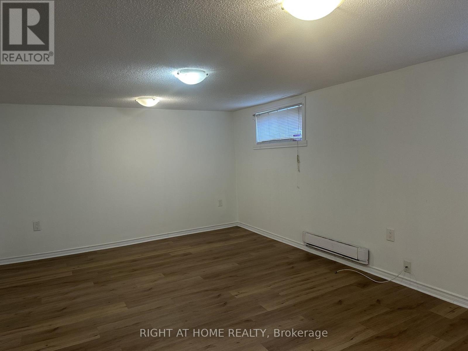 70 Bunnell Crescent, Toronto, Ontario  M3M 2C1 - Photo 6 - W12605288