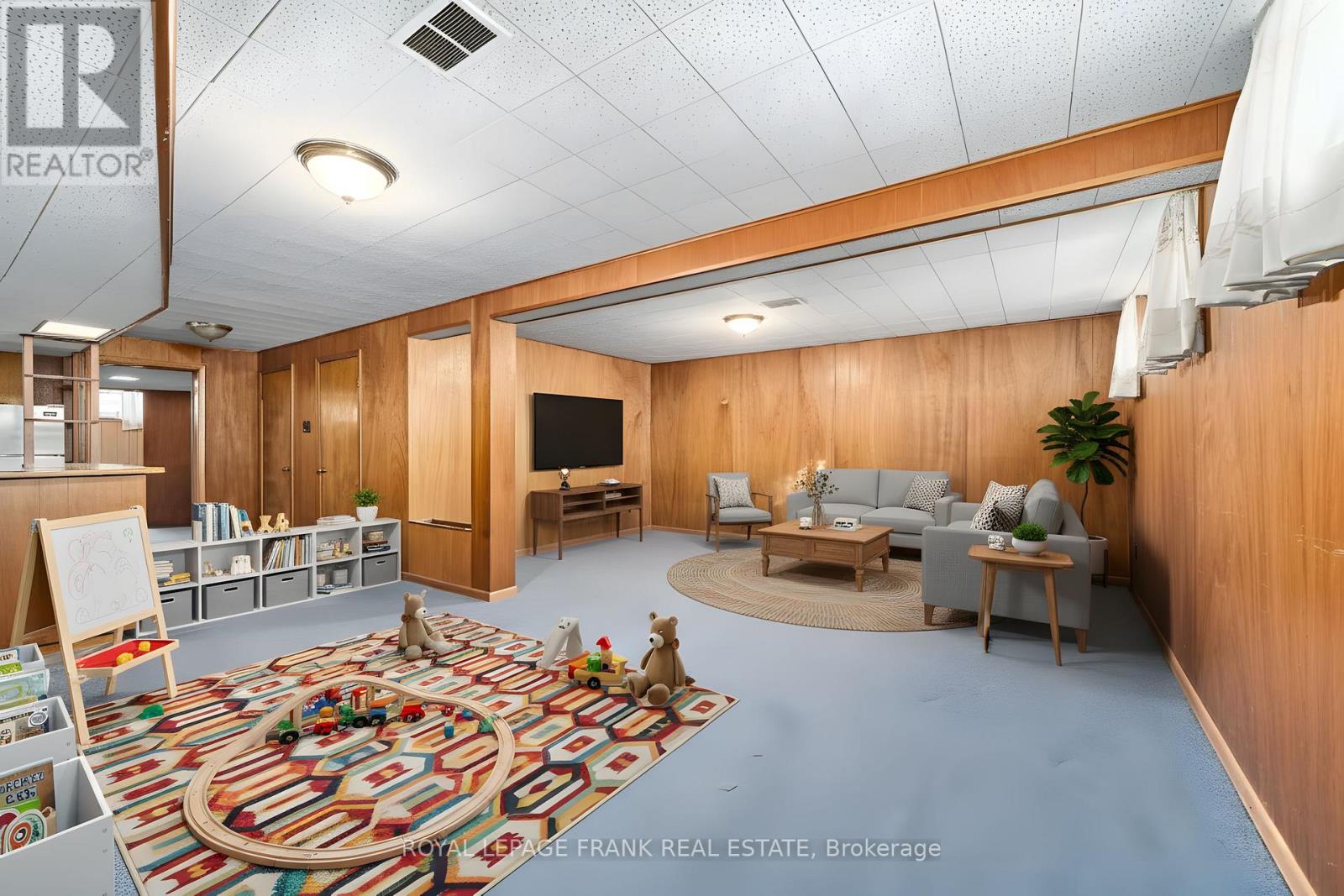 28 Winnipeg Road, Toronto, Ontario  M9P 2E4 - Photo 30 - W12605364