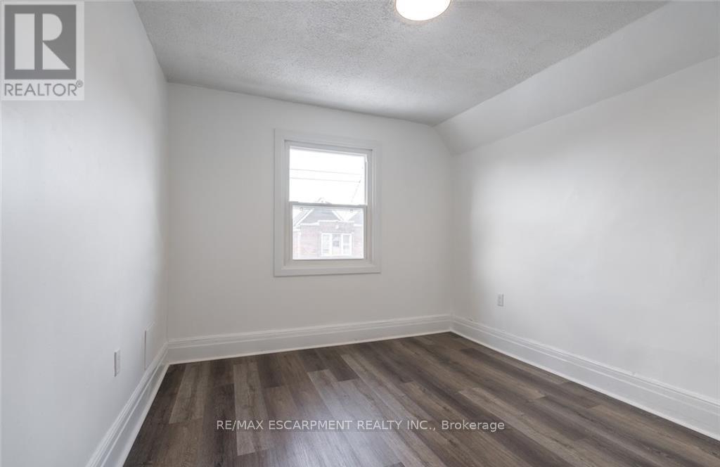 2 - 198 Sherman Avenue N, Hamilton, Ontario L8L 6M9 - Photo 10 - X12605280