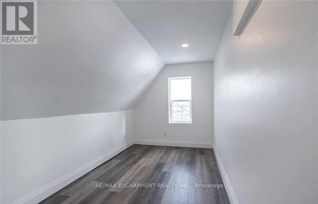 2 - 198 Sherman Avenue N, Hamilton, Ontario L8L 6M9 - Photo 16 - X12605280