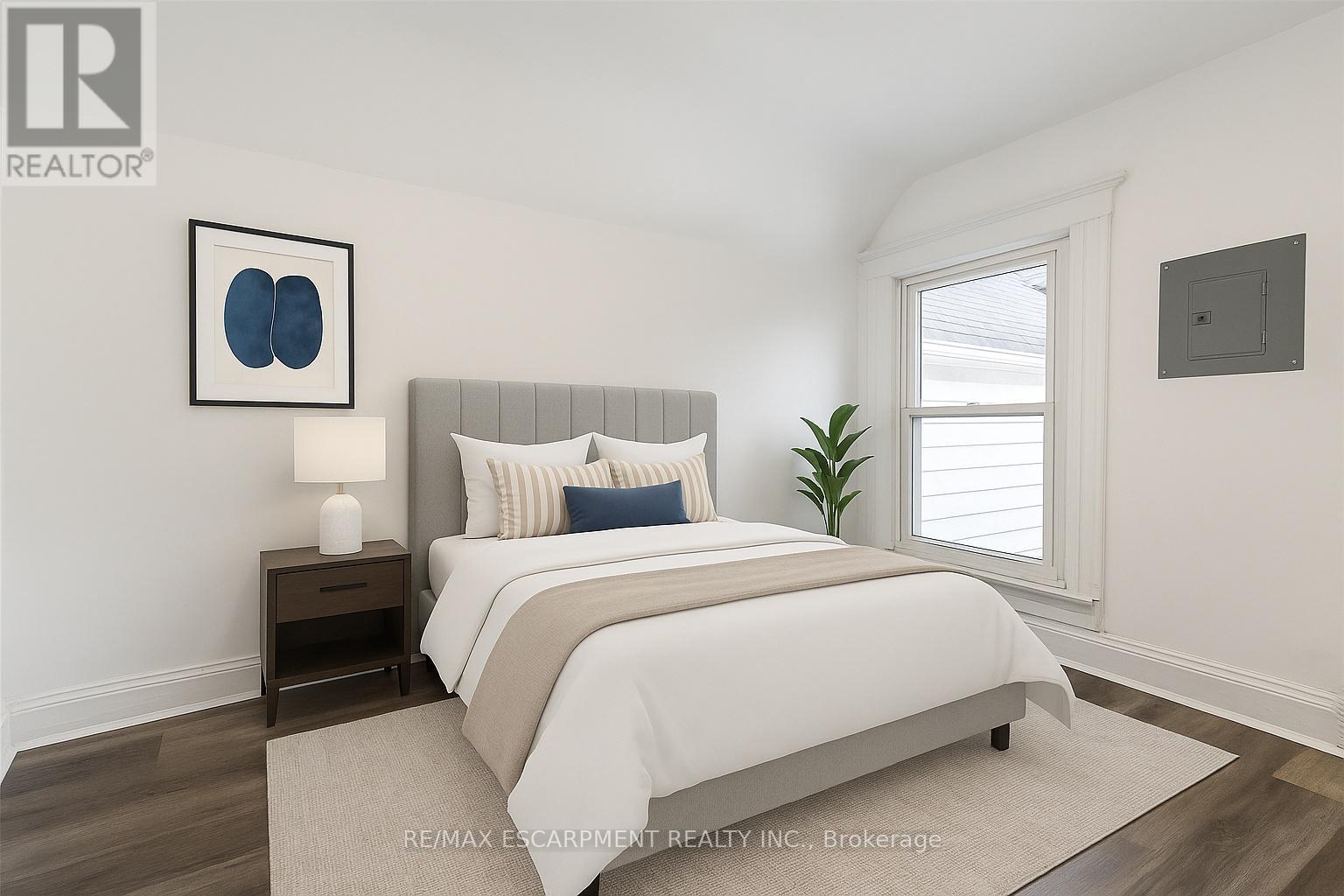 2 - 198 Sherman Avenue N, Hamilton, Ontario L8L 6M9 - Photo 7 - X12605280