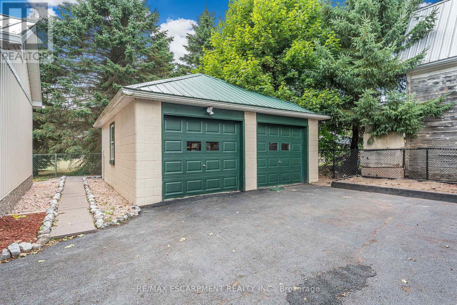 323 Regional 20 Road, Pelham, Ontario  L0S 1C0 - Photo 9 - X12605300