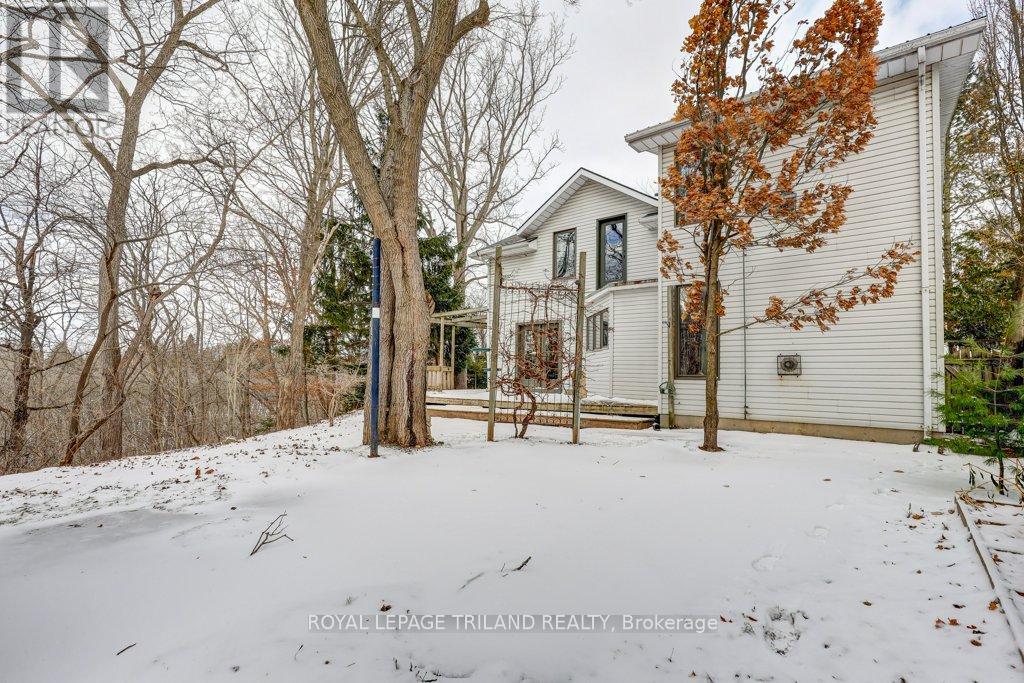 2 Elysian Street, St. Thomas, Ontario  N5P 1R4 - Photo 10 - X12605496