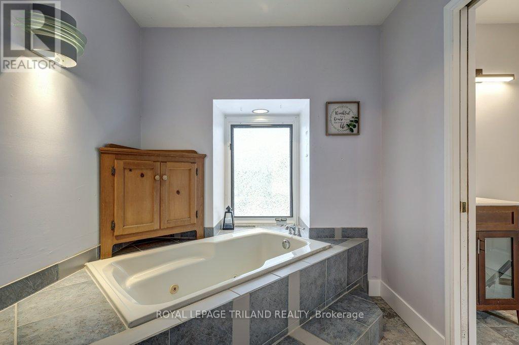 2 Elysian Street, St. Thomas, Ontario  N5P 1R4 - Photo 39 - X12605496