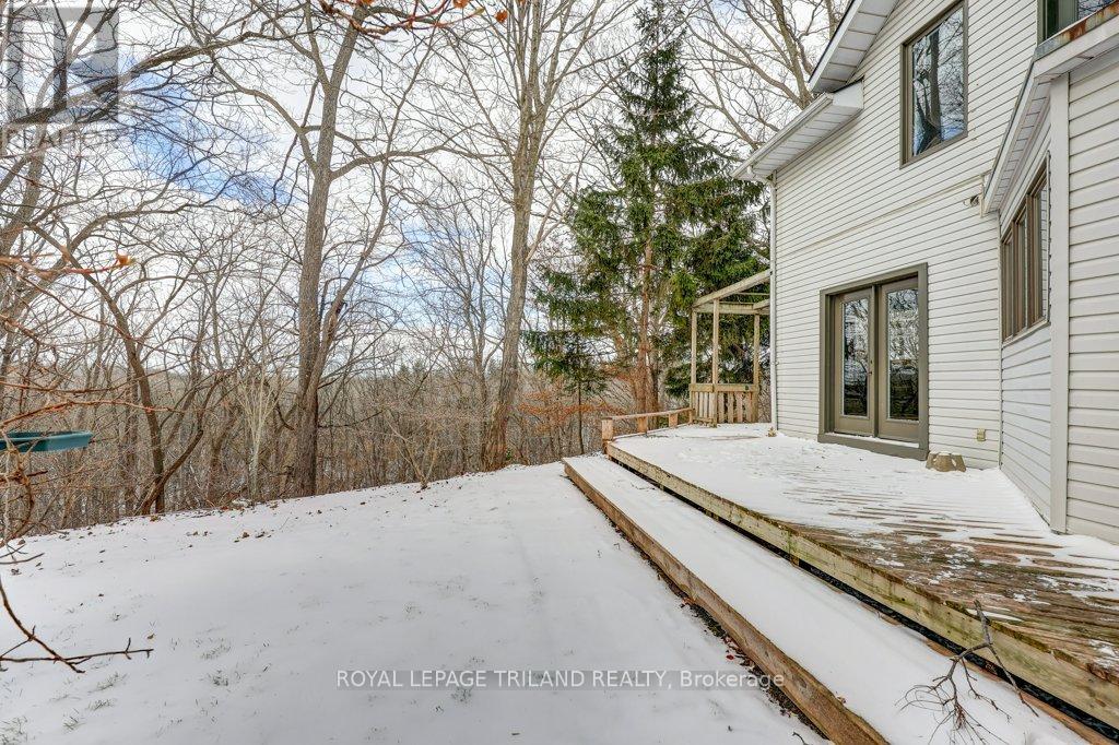 2 Elysian Street, St. Thomas, Ontario  N5P 1R4 - Photo 5 - X12605496