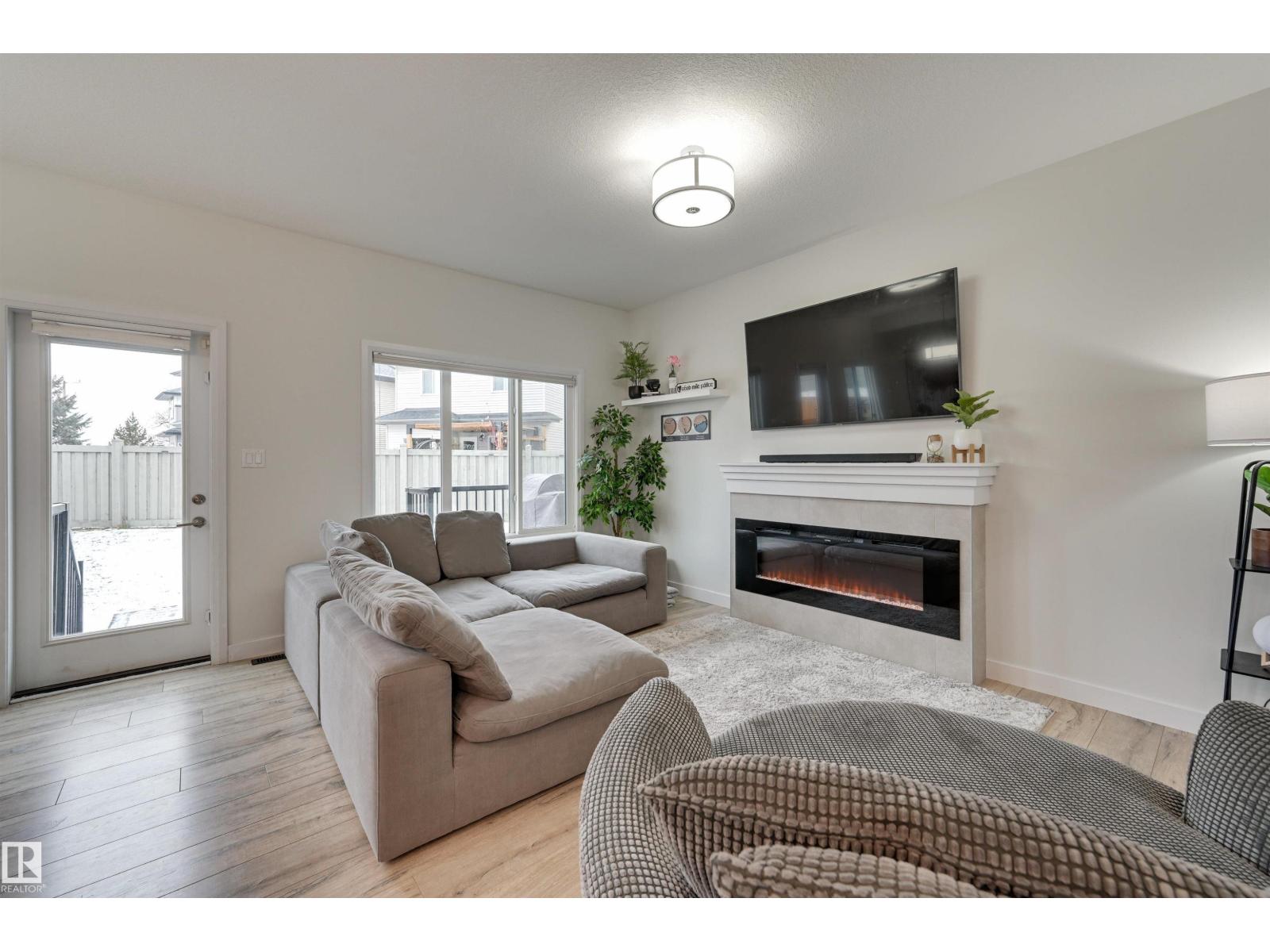 7234 Chivers Pl Sw, Edmonton, Alberta  T6W 4L4 - Photo 4 - E4467525