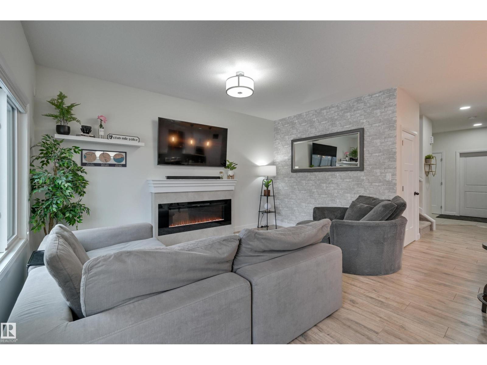 7234 Chivers Pl Sw, Edmonton, Alberta  T6W 4L4 - Photo 6 - E4467525