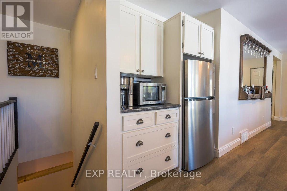 702 Cedar Hill Road, Mississippi Mills, Ontario K0A 2X0 - Photo 13 - X12605454