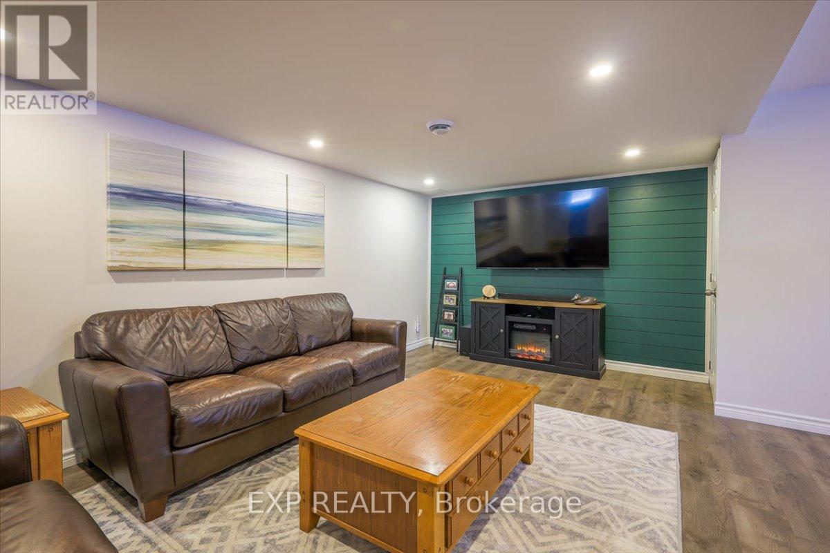 702 Cedar Hill Road, Mississippi Mills, Ontario K0A 2X0 - Photo 20 - X12605454