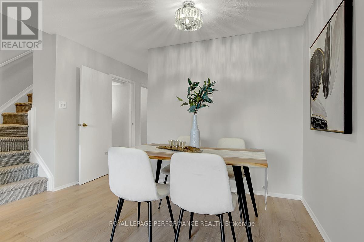 2603 Pimlico Crescent, Ottawa, Ontario  K1T 2A6 - Photo 4 - X12605466