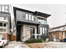 44 DORIS DRIVE, Toronto, Ontario