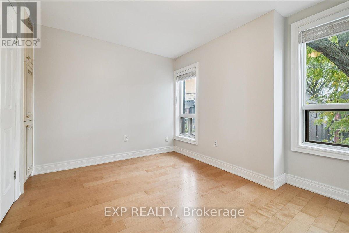 29 Case Street, Hamilton, Ontario L8L 3G6 - Photo 20 - X12472672