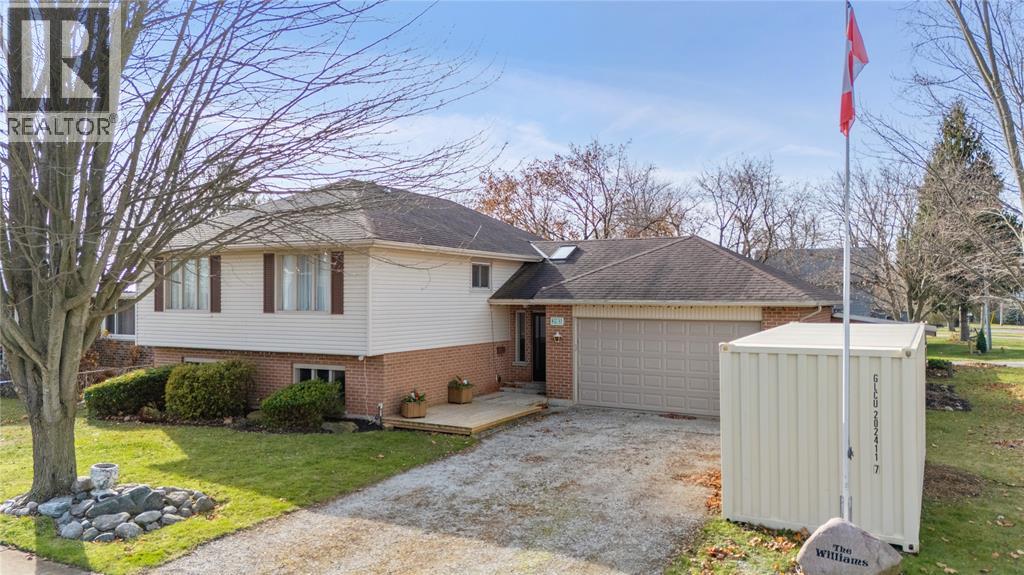 3183 River Street, Brooke-Alvinston, Ontario  N0N 1A0 - Photo 2 - 25030790