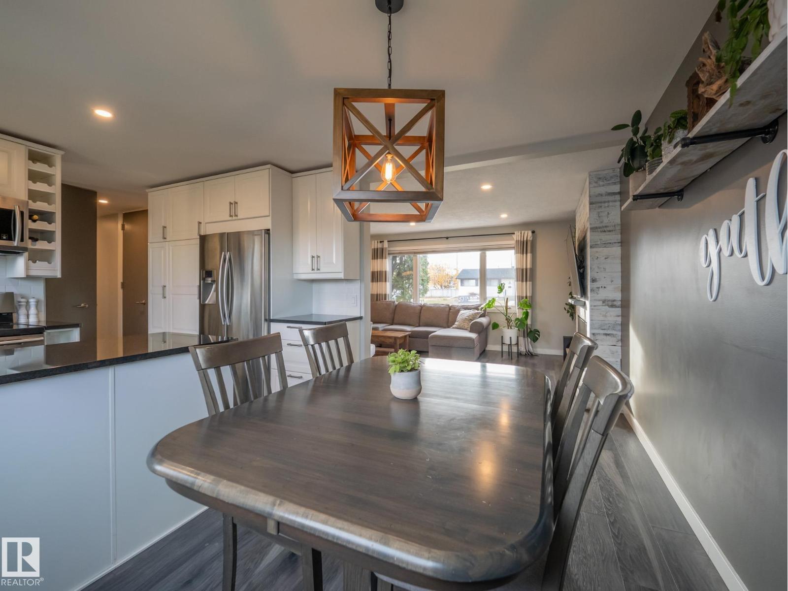 9319 Ottewell Rd Nw, Edmonton, Alberta  T6B 2G4 - Photo 9 - E4464938