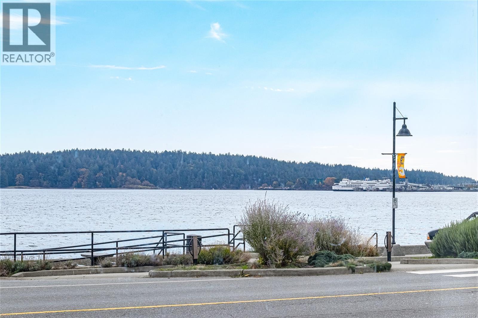 110 2815 Departure Bay Rd, Nanaimo, British Columbia  V9S 5P4 - Photo 2 - 1021370