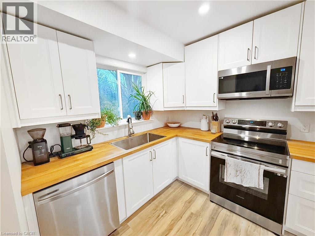 31 Clearview Drive Unit# A, Cambridge, Ontario  N1S 1B1 - Photo 14 - 40792286