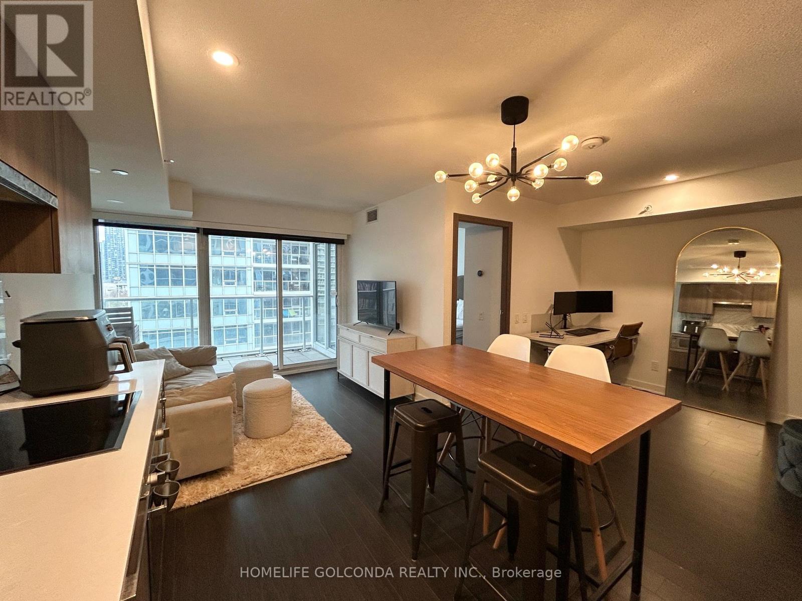 910 - 19 Bathurst Street, Toronto, Ontario  M5V 0N2 - Photo 5 - C12605432