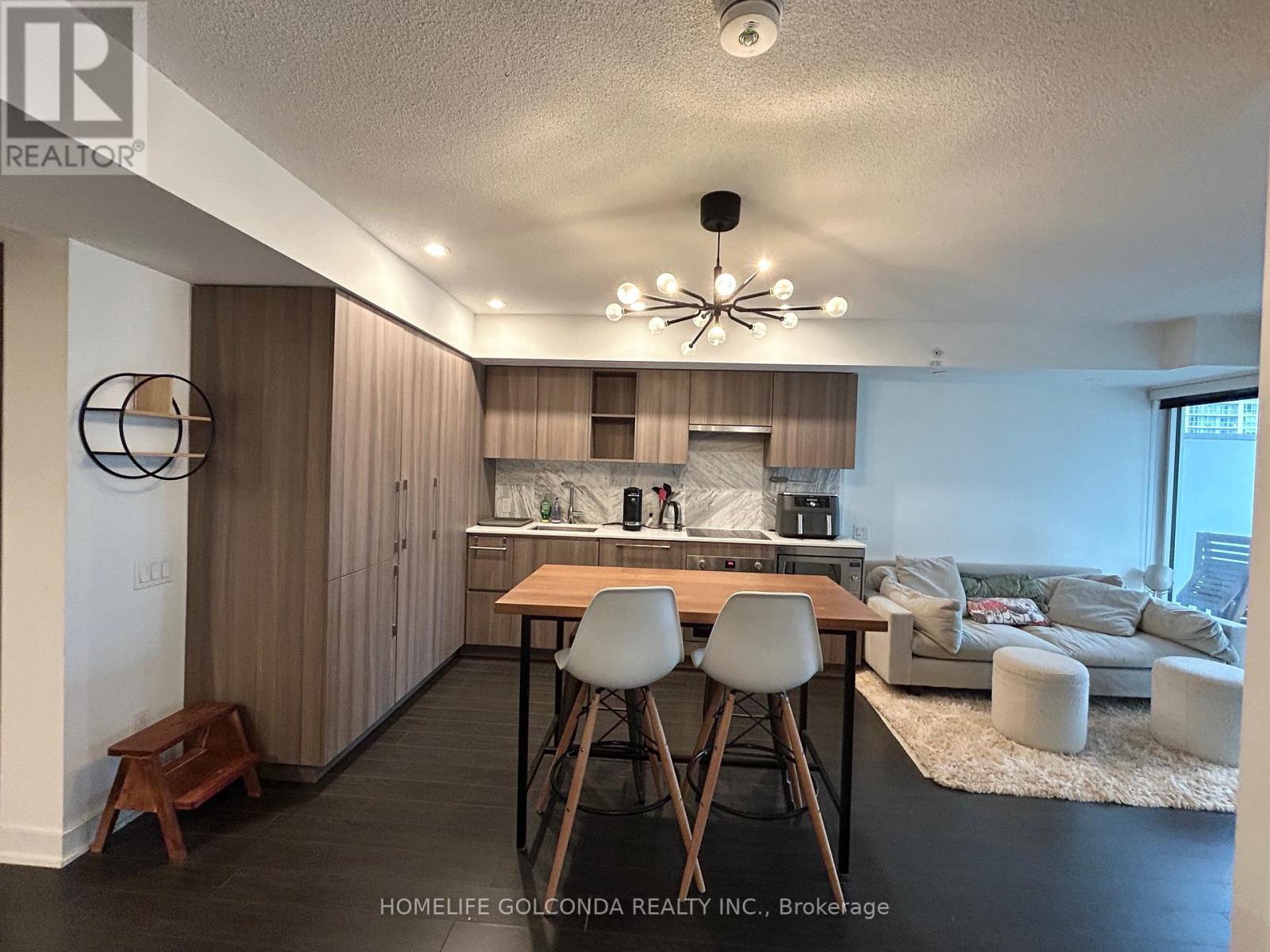 910 - 19 Bathurst Street, Toronto, Ontario  M5V 0N2 - Photo 8 - C12605432