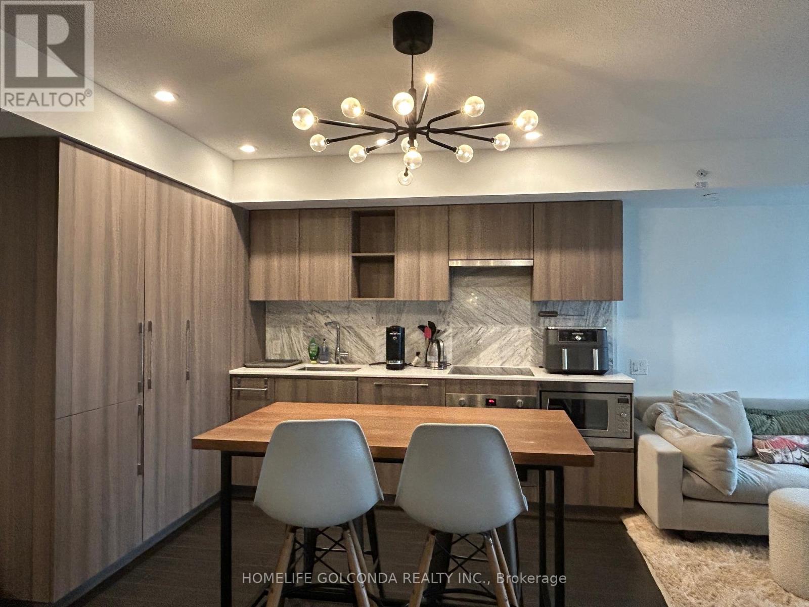 910 - 19 Bathurst Street, Toronto, Ontario  M5V 0N2 - Photo 9 - C12605432